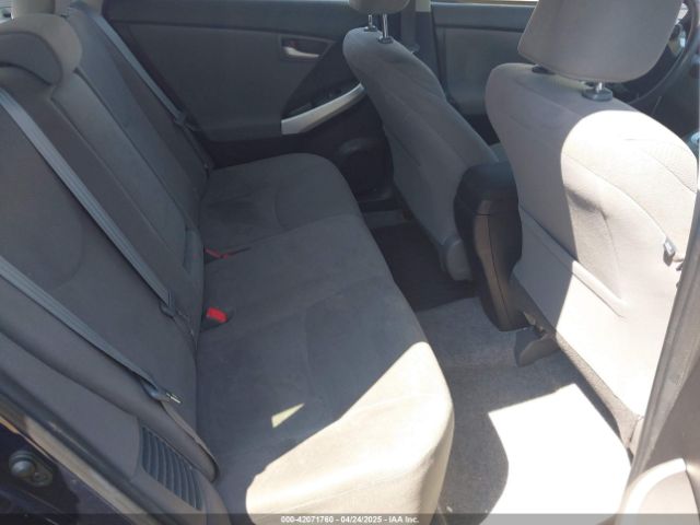 JTDKN3DU0F1913319 Toyota Prius Three