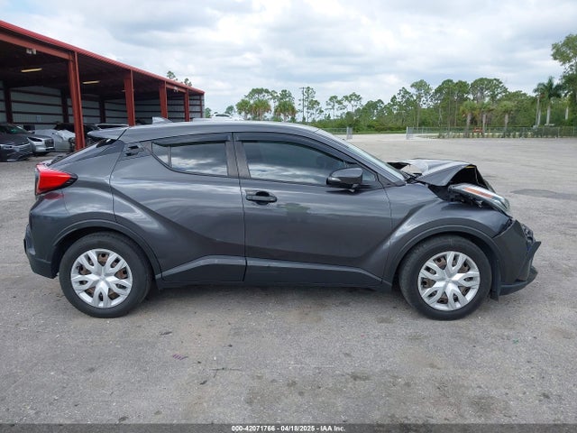Toyota C-HR LE 2021 NMTKHMBX0MR135693 Image 14
