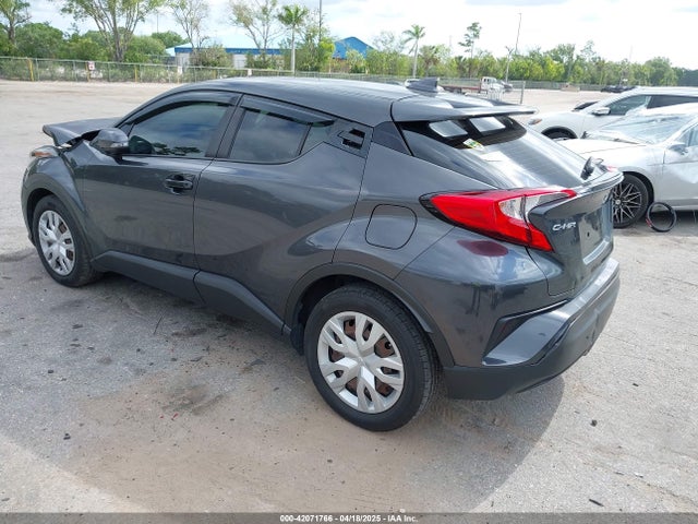 Toyota C-HR LE 2021 NMTKHMBX0MR135693 Image 3