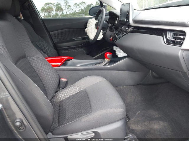 Toyota C-HR LE 2021 NMTKHMBX0MR135693 Image 5