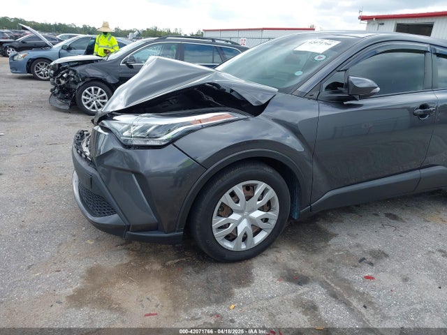 Toyota C-HR LE 2021 NMTKHMBX0MR135693 Image 6