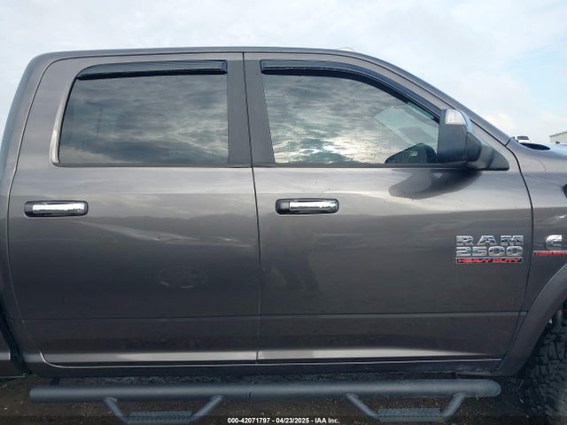 3C6UR5DL9HG561899 RAM 2500 Slt  4x4 6'4 Box