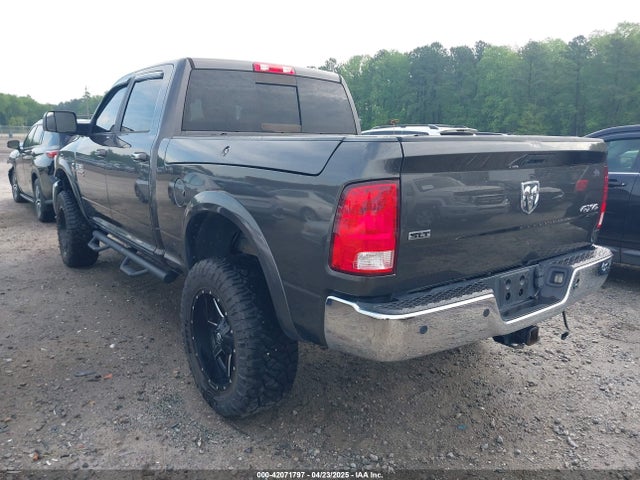 3C6UR5DL9HG561899 RAM 2500 Slt  4x4 6'4 Box