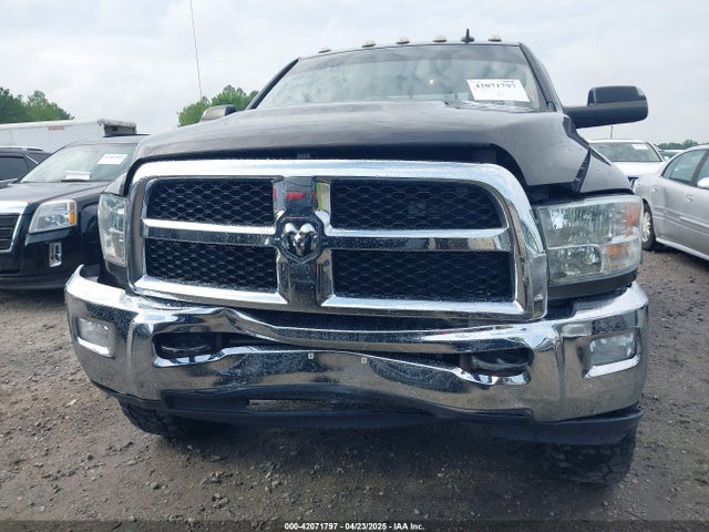 3C6UR5DL9HG561899 RAM 2500 Slt  4x4 6'4 Box