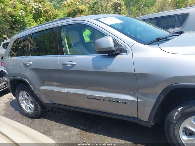 1C4RJEAG6HC647333 Jeep Grand Cherokee Laredo 4x2