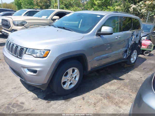 1C4RJEAG6HC647333 Jeep Grand Cherokee Laredo 4x2