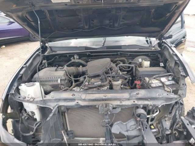 5TFAX5GN6JX103785 Toyota Tacoma Sr