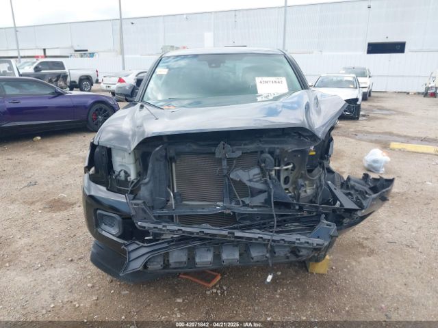 5TFAX5GN6JX103785 Toyota Tacoma Sr