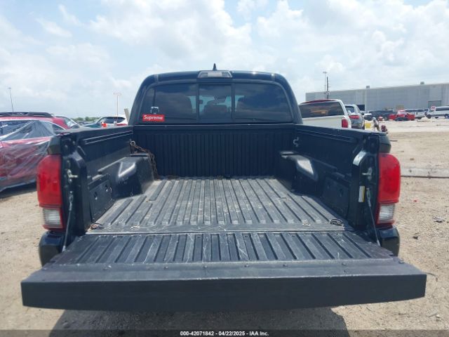 5TFAX5GN6JX103785 Toyota Tacoma Sr