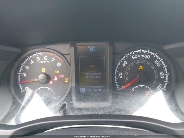5TFAX5GN6JX103785 Toyota Tacoma Sr
