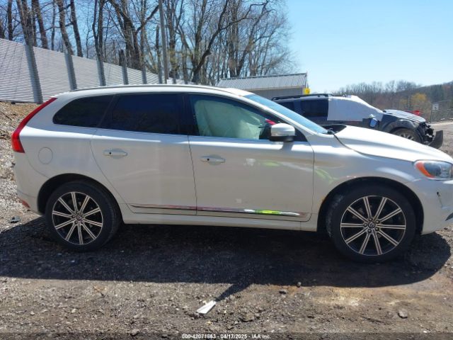 YV4902DZ8E2545061 Volvo Xc60 T6 R-design Platinum