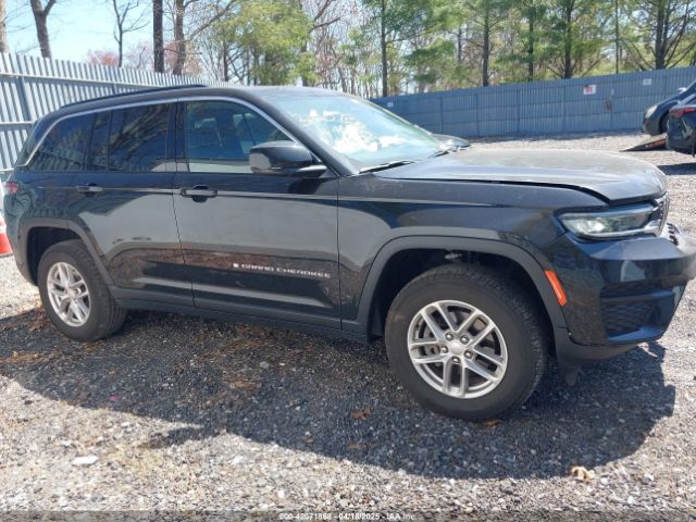 1C4RJHAGXRC252560 Jeep Grand Cherokee Laredo X 4x4