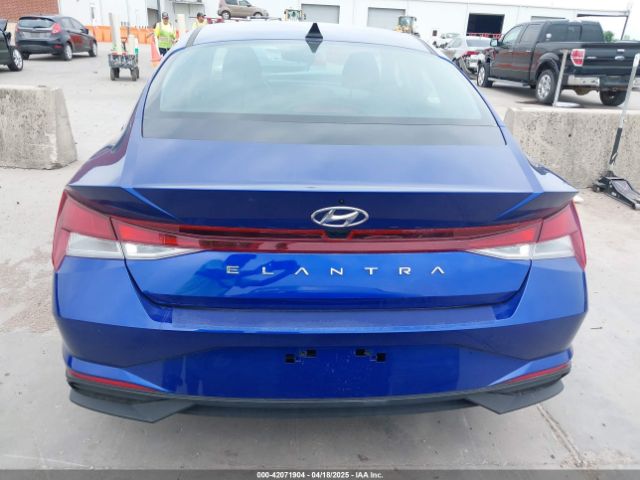 KMHLL4AG9PU578569 Hyundai ELANTRA SE