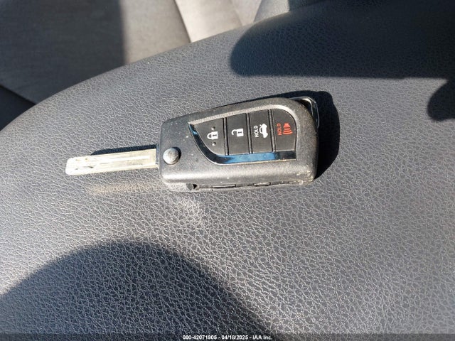 4T1B11HK1KU718374 Toyota CAMRY LE