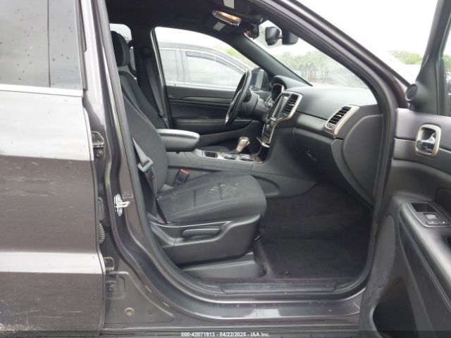 1C4RJFAG5GC406139 Jeep Grand Cherokee Laredo