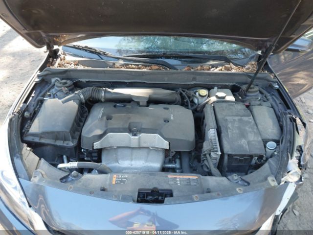 1G11D5SL1FF245966 Chevrolet MALIBU 2LT