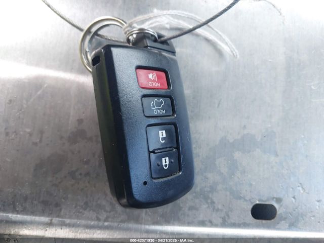 5TDKKRFH1GS152719 Toyota Highlander Xle V6