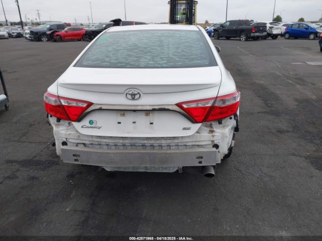 4T1BF1FK0FU094206 Toyota CAMRY SE