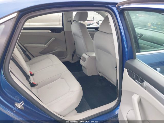 1VWAT7A36GC003908 Volkswagen Passat 1.8t S