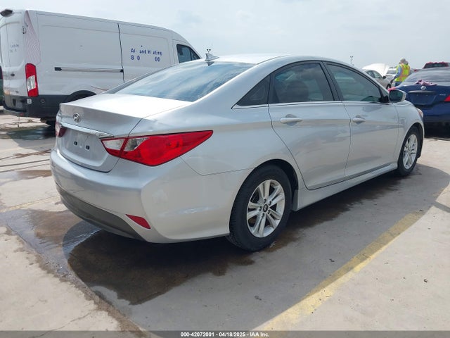 5NPEB4ACXEH835694 Hyundai SONATA GLS