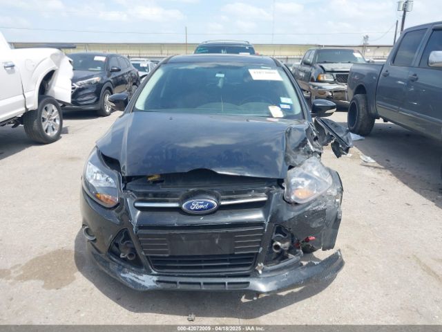 1FADP3N22EL117700 Ford Focus Titanium
