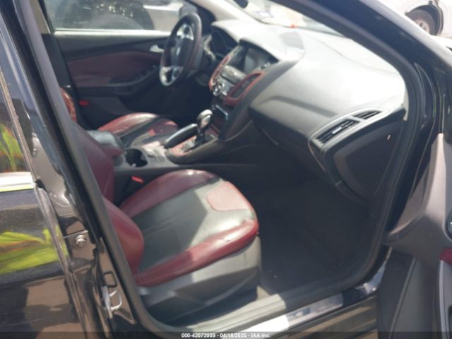 1FADP3N22EL117700 Ford Focus Titanium