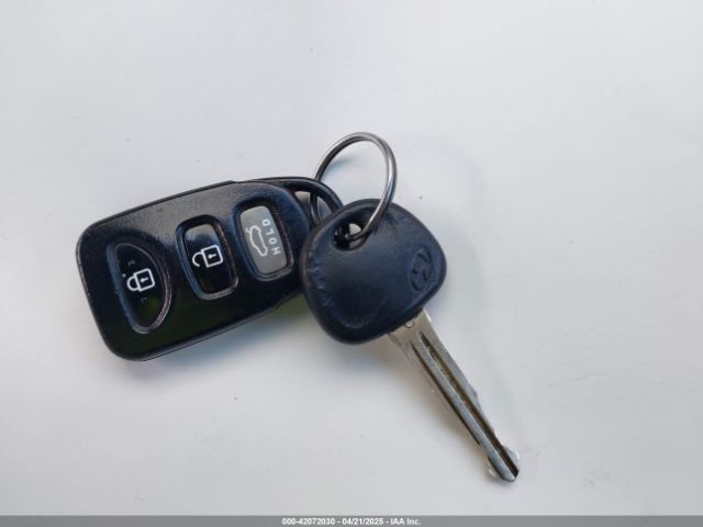 5NPDH4AEXFH640692 Hyundai ELANTRA SE