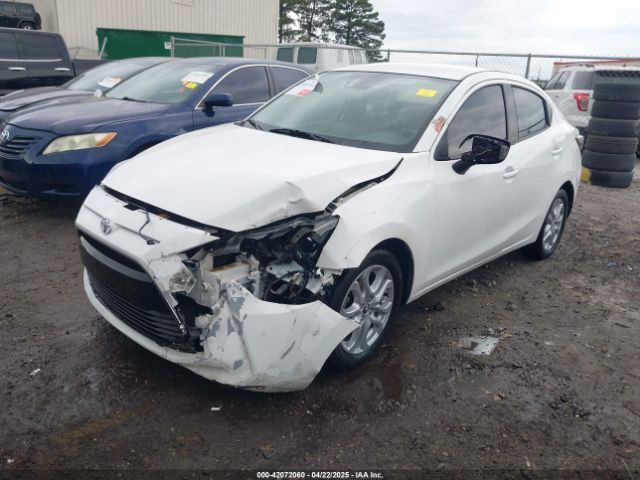 3MYDLBYV4JY302016 Toyota YARIS IA
