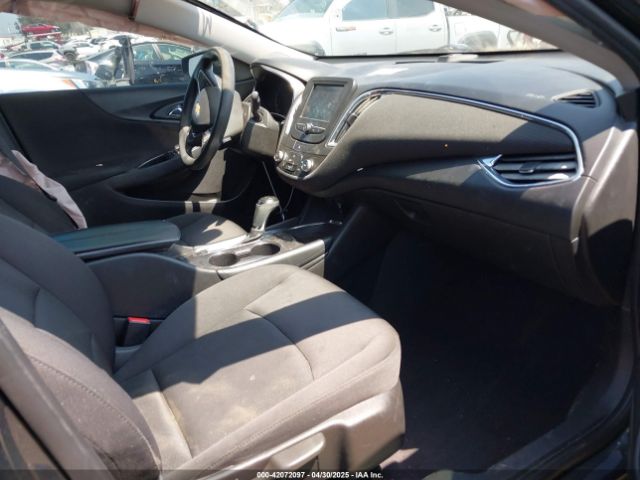 1G1ZE5ST9HF154754 Chevrolet MALIBU 1LT