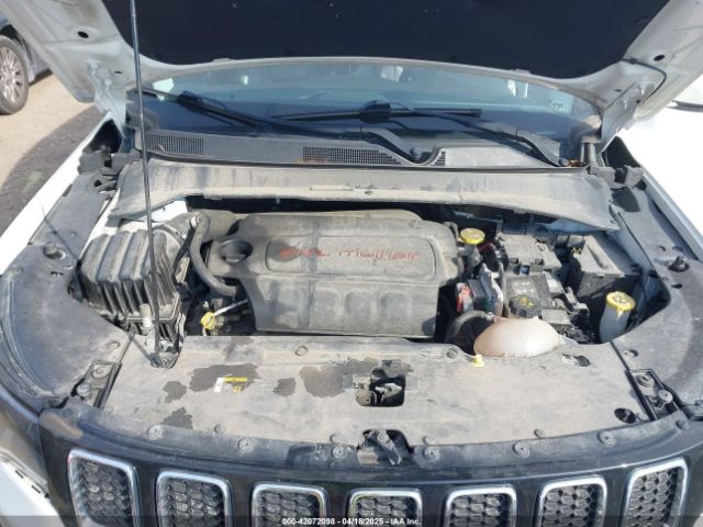 3C4NJDCB2JT402341 Jeep Compass Limited 4x4