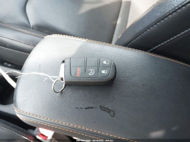 3C4NJDCB2JT402341 Jeep Compass Limited 4x4