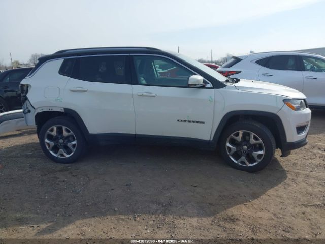 3C4NJDCB2JT402341 Jeep Compass Limited 4x4