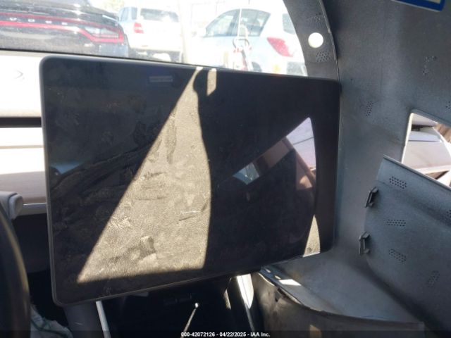 5YJ3E1EA3JF057527 Tesla Model 3 Long Range/mid Range