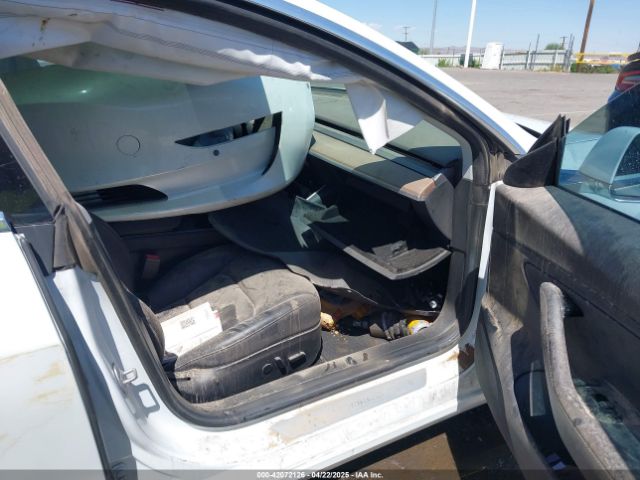 5YJ3E1EA3JF057527 Tesla Model 3 Long Range/mid Range