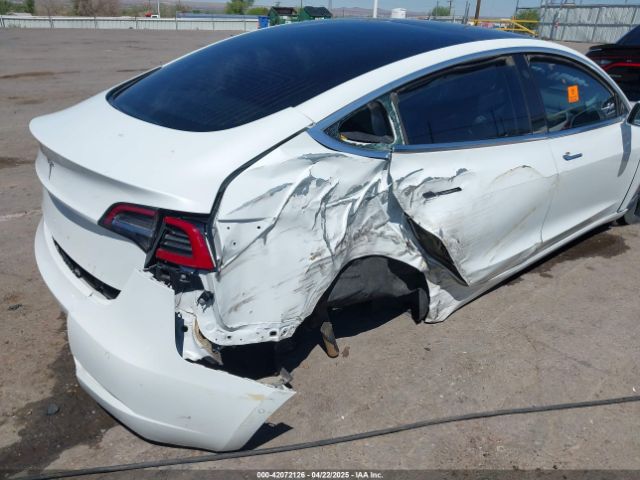 5YJ3E1EA3JF057527 Tesla Model 3 Long Range/mid Range