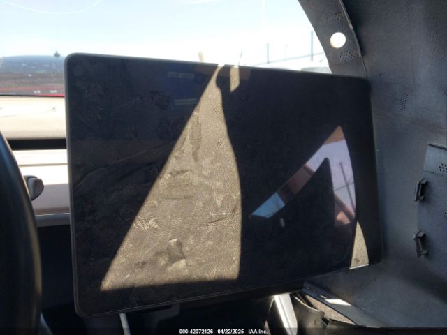5YJ3E1EA3JF057527 Tesla Model 3 Long Range/mid Range