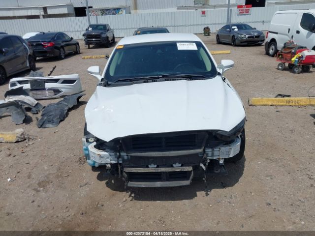 3FA6P0H75HR370403 Ford FUSION SE