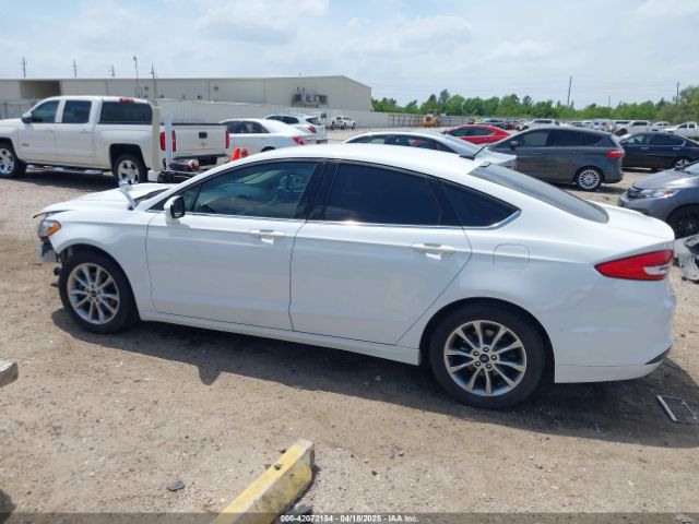 3FA6P0H75HR370403 Ford FUSION SE