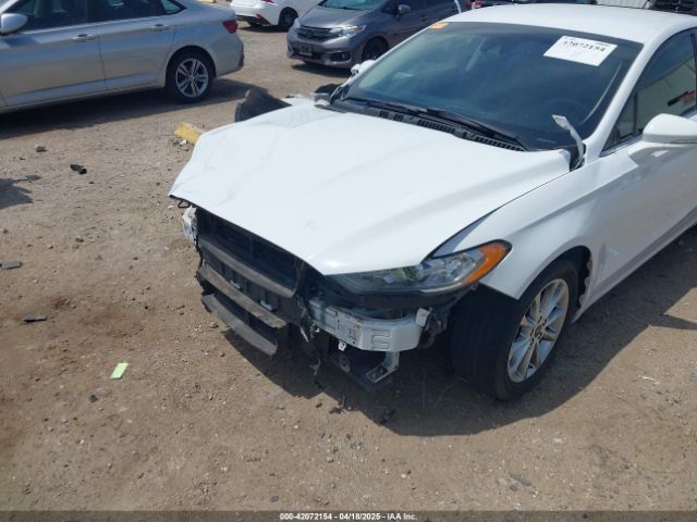 3FA6P0H75HR370403 Ford FUSION SE