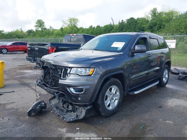 1C4RJEAG3HC887973 Jeep Grand Cherokee Laredo 4x2