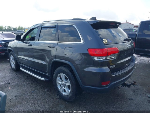 1C4RJEAG3HC887973 Jeep Grand Cherokee Laredo 4x2