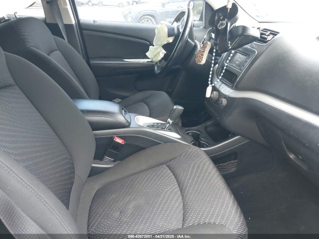 3C4PDCBB9KT861427 Dodge JOURNEY SE
