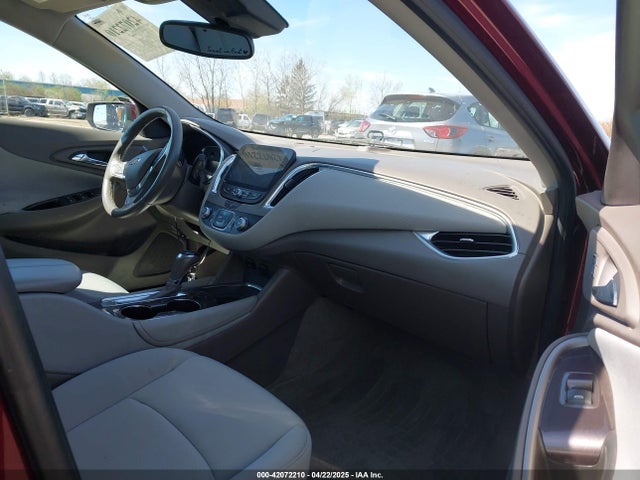 1G1ZF5SX6GF264319 Chevrolet MALIBU 2LT