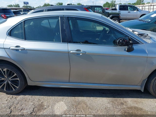 4T1B11HKXJU572684 Toyota CAMRY SE
