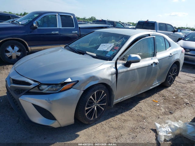 4T1B11HKXJU572684 Toyota CAMRY SE
