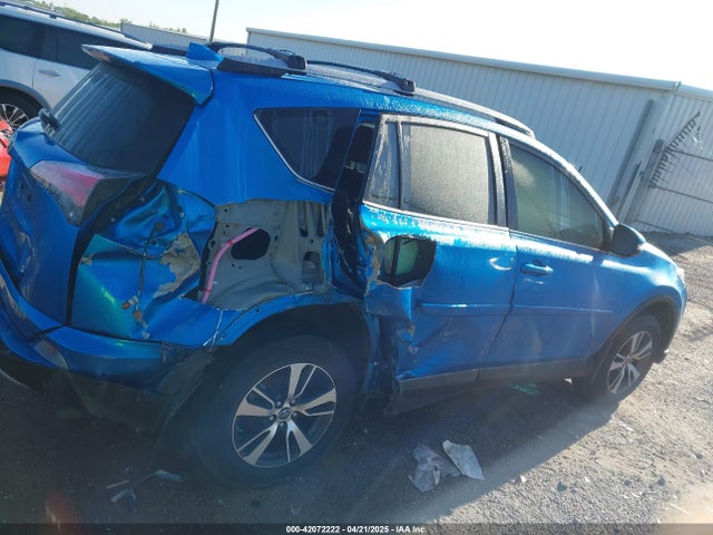 JTMWFREV1JJ736877 Toyota Rav4 Xle