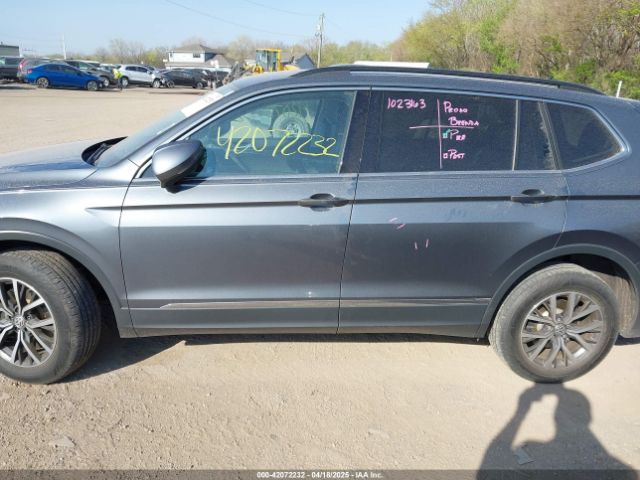 3VV2B7AX6LM108682 Volkswagen Tiguan 2.0t Se/2.0t Se R-line Black/2.0t Sel
