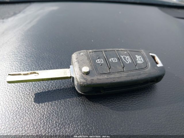 5NMS2CAD6KH098590 Hyundai Santa Fe Se