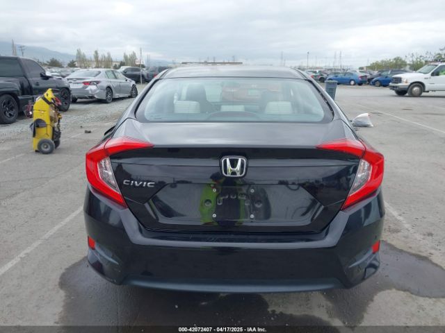 2HGFC2F56JH509525 Honda Civic Lx