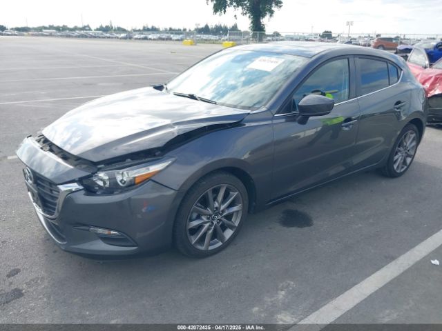 3MZBN1L32JM268582 Mazda Mazda3 Touring